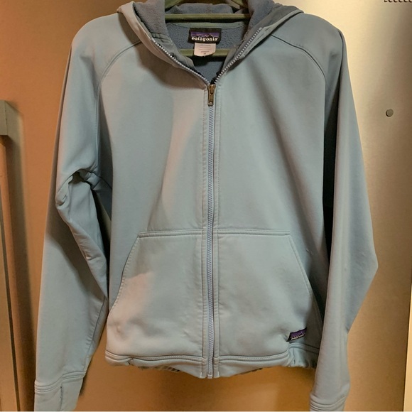 Patagonia jacket 2 hidden zipped pockets. - Picture 8 of 10